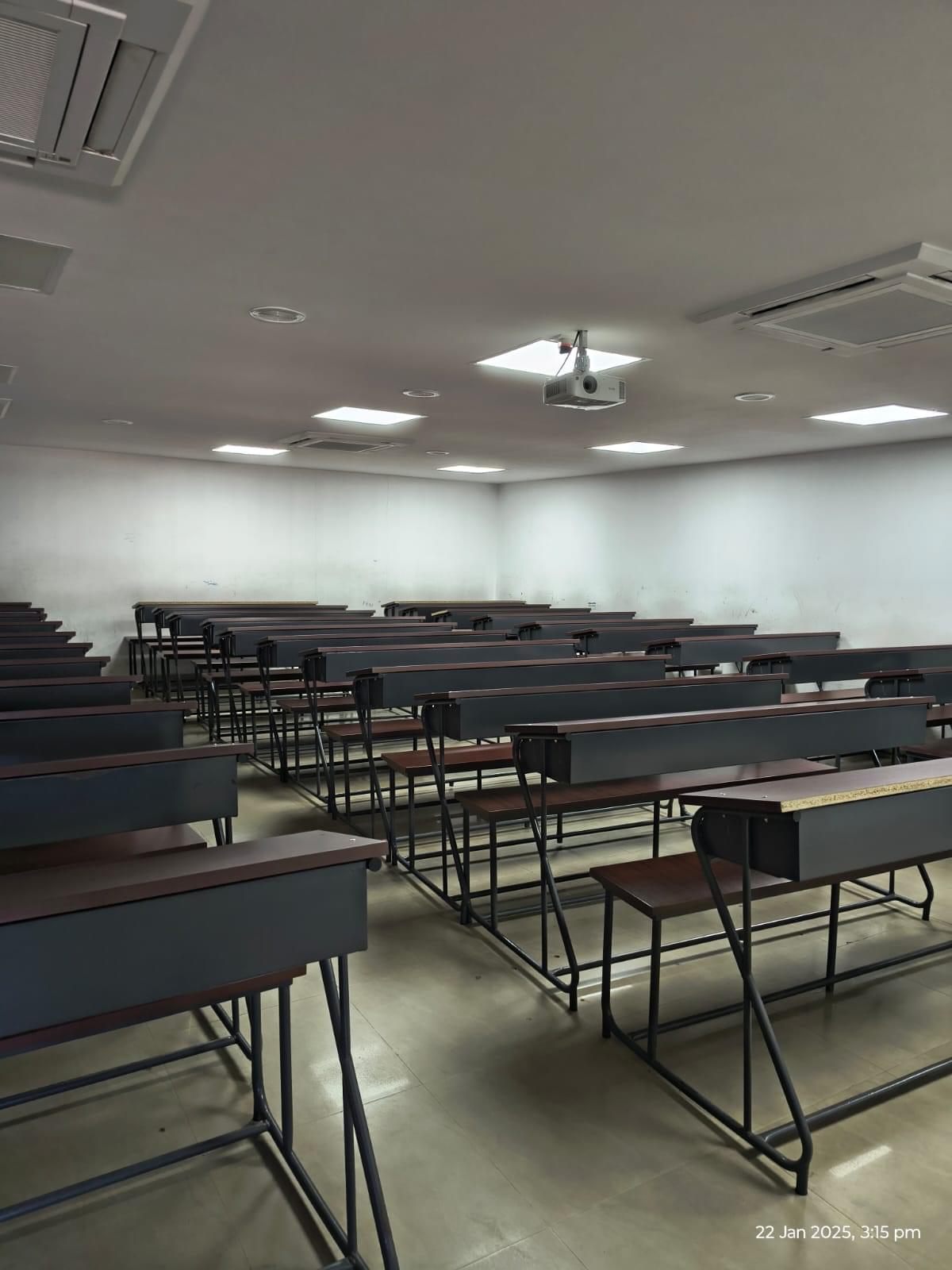 Avinash College of Commerce Avinash College of Commerce photo 1